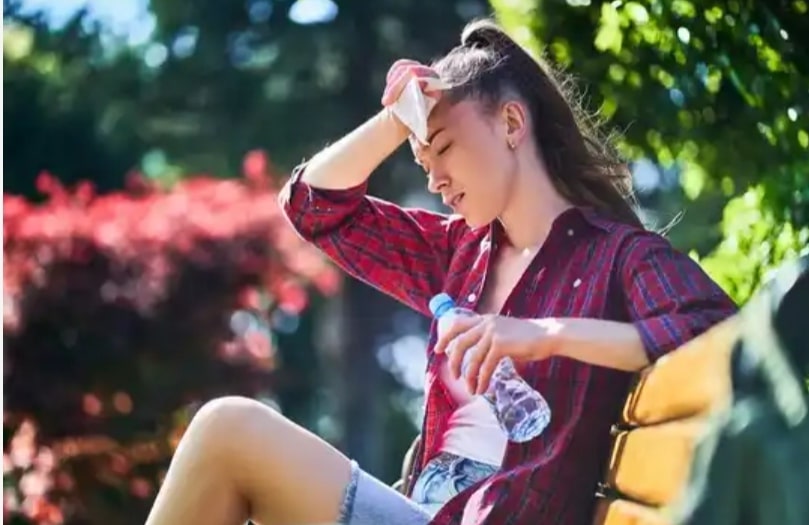 5 Warning Signs Of Dehydration You Shouldn'T Ignore Five Signs You Are Dehydrated