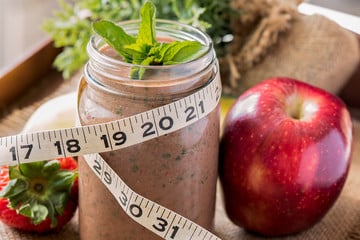 Top Pros & Cons Of Meal Replacement Shakes Reviewed Top Pros &Amp; Cons Of Meal Replacement Shakes Reviewed