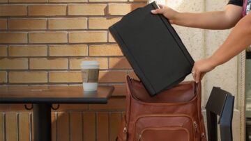 How Portable Monitors Can Change The Way You Travel How Portable Monitors Can Change The Way You Travel