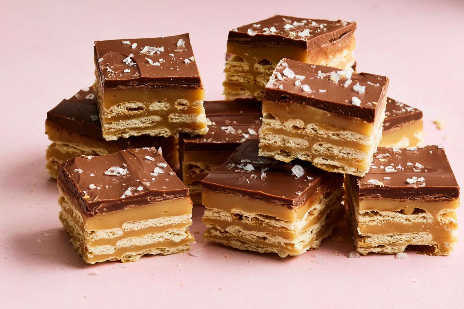 Sweet &Amp; Crunchy Cracker Toffee Triple-Decker Saltine Toffee Bars Recipe