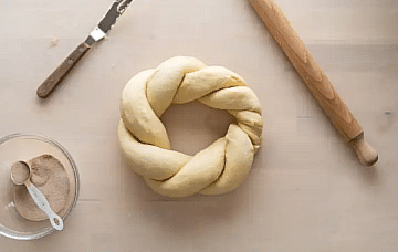 Mardi Gras Cookies | Learn How To Make An Epic Mardi Gras Cookies Using This Killer Recipe (Along With A Video, Recipe Notes &Amp; Essential Tips + Very Common Faqs) Making King Cake: Shaping The Dough - Healthsoothe