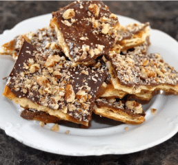 Toffee Crackers: Sweet &Amp; Crunchy Toffee Crackers - Healthsoothe