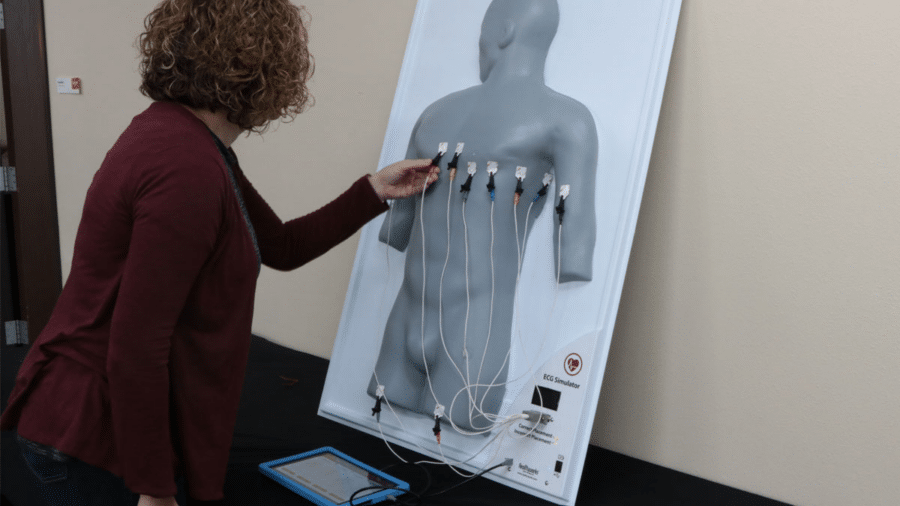 A Close Look At Ecg Simulators: Benefits And Top Picks A Close Look At Ecg Simulators: Benefits And Top Picks
